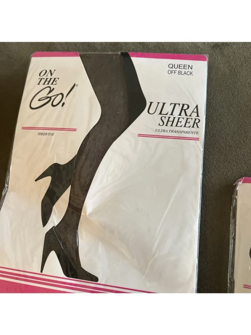 On The Go Ultra Sheer Pantyhose Queen Grey Mist And Off Black Sheer Toe Women's